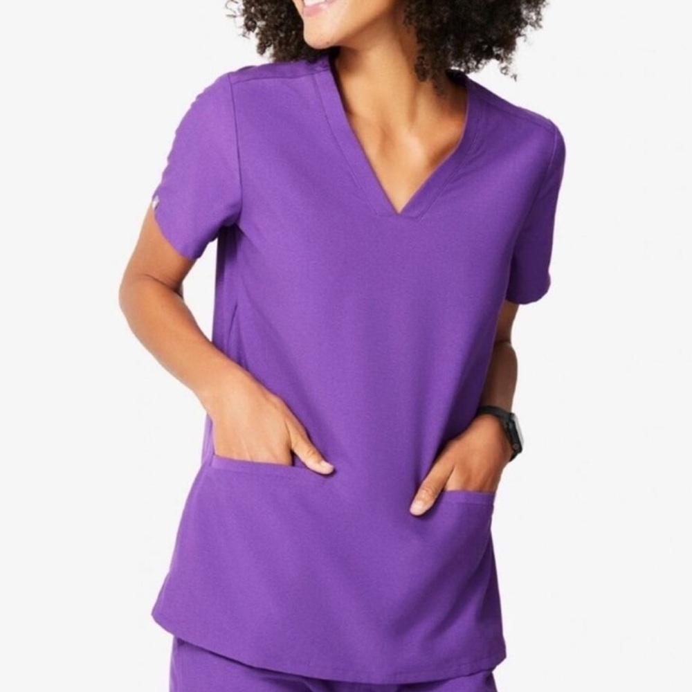 Figs Women's Casma Scrub Top in Ultraviolet